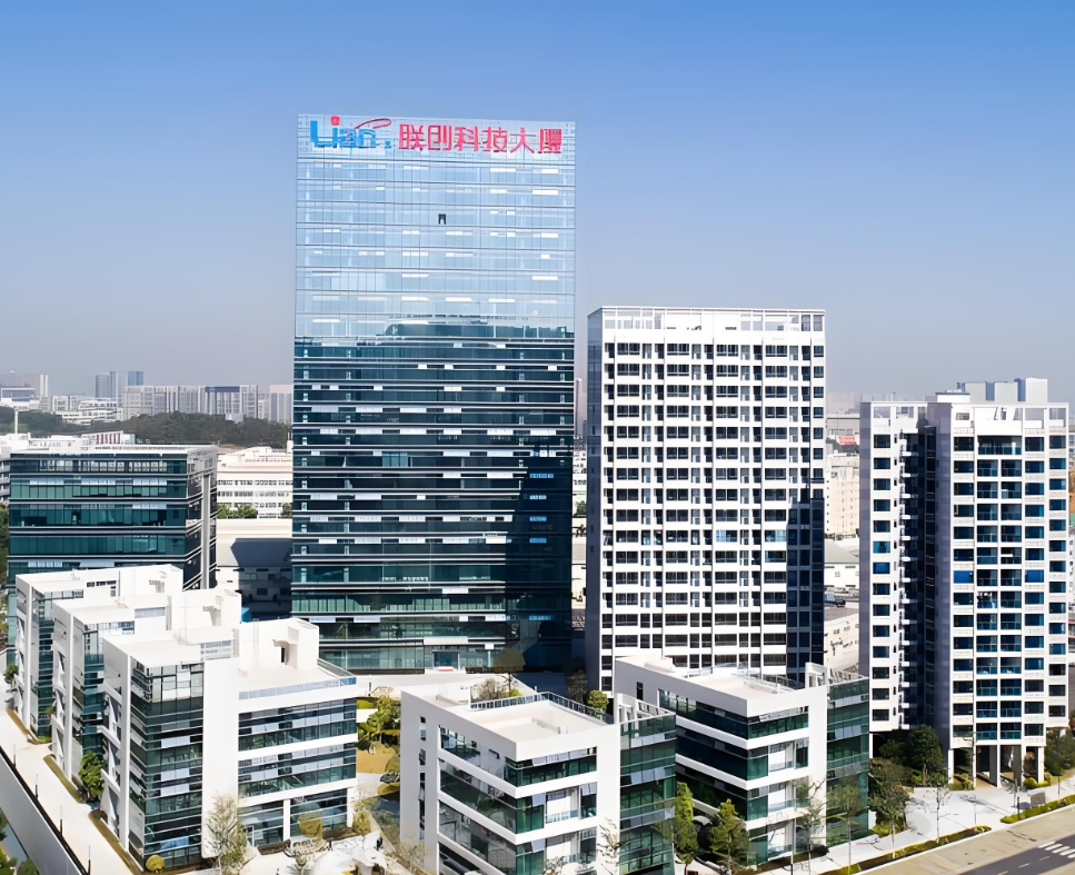 深圳聯(lián)創(chuàng)科技集團有限公司。地址：深圳市龍崗區(qū)南灣街道布瀾路21號